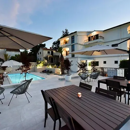 Mediterraneo Garden *