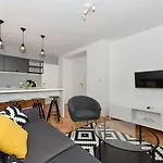 Mediterraneo Garden شقة