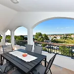 Mediterraneo Garden شقة