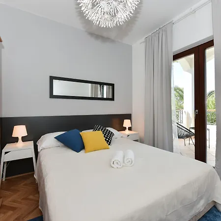 Mediterraneo Garden Apartament *