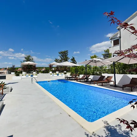 Mediterraneo Garden Appartement *