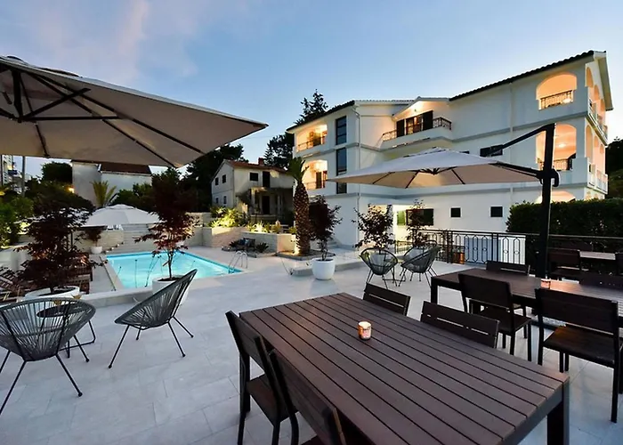Mediterraneo Garden * Петрчане
