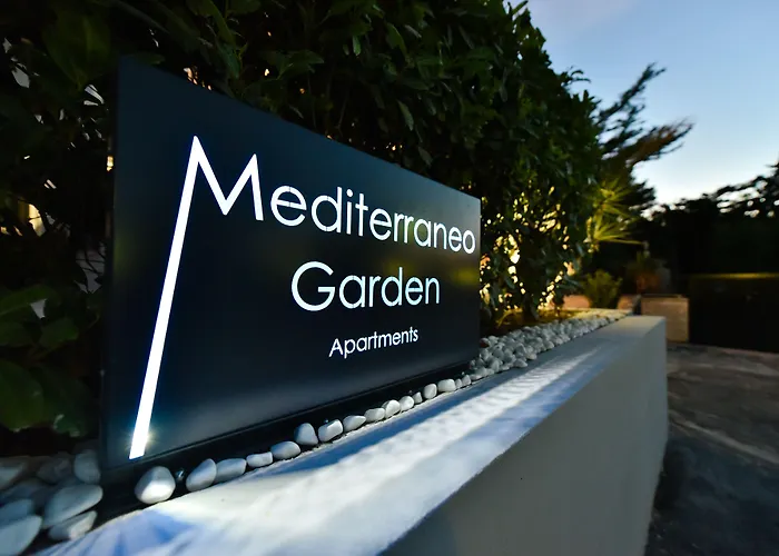 Апартаменты Mediterraneo Garden Петрчане
