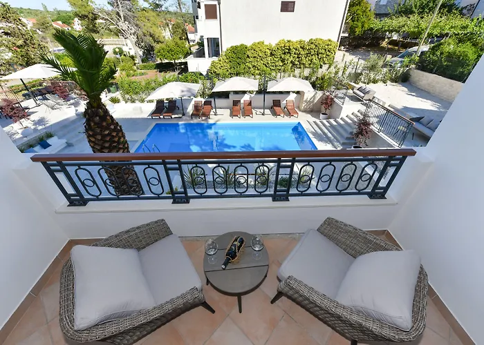 Mediterraneo Garden Петрчане
