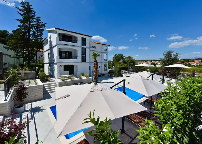 Mediterraneo Garden Петрчане